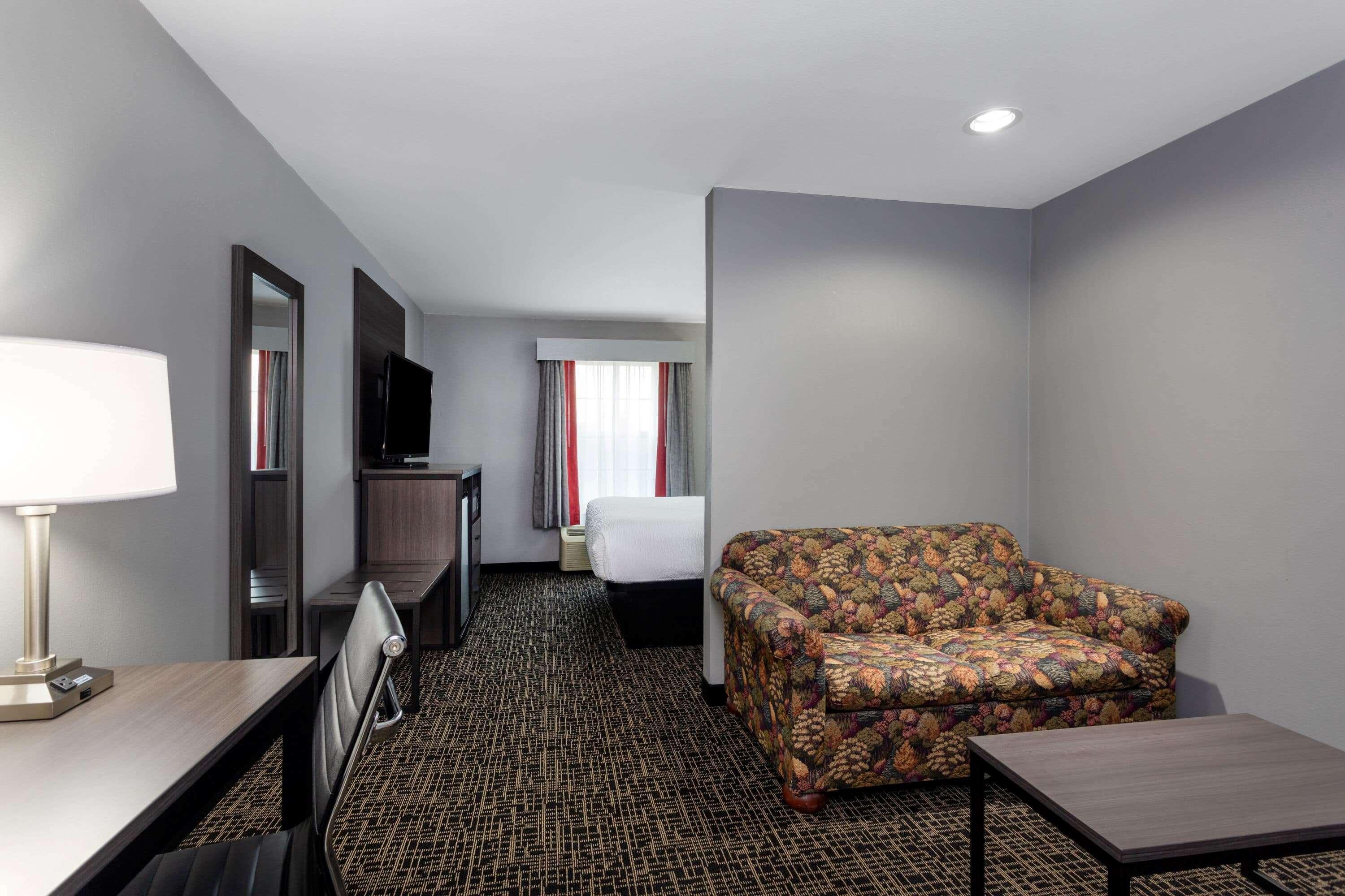 Ramada By Wyndham Sellersburg/Louisville North Bagian luar foto